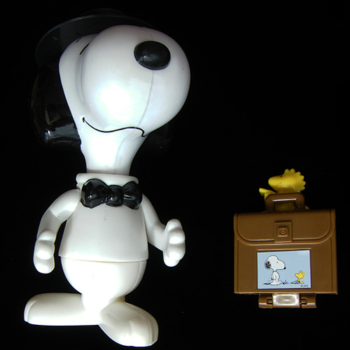 2000 Build a Snoopy — Woodstock out of Briefcase