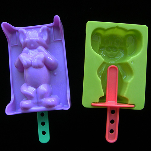 2013 Tom & Jerry Crazy Cook Off — Front Purple & Back Green