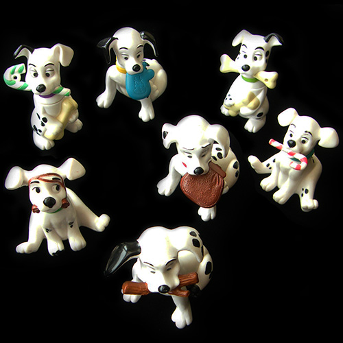 1996 101 Dalmatians — Group of Dogs Holding things in mouth